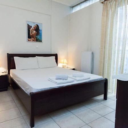 Scenic Balcony Apt In Vibrant Petralona Атина Екстериор снимка
