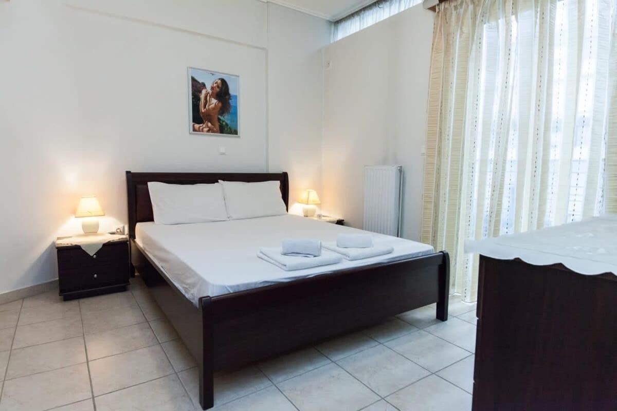 Scenic Balcony Apt In Vibrant Petralona Атина Екстериор снимка